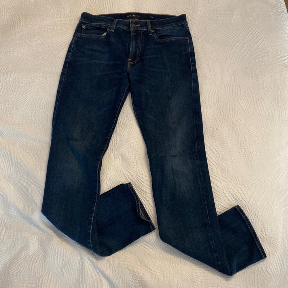 Lucky Brand men’s 121 HeritageSlim fit jeans.